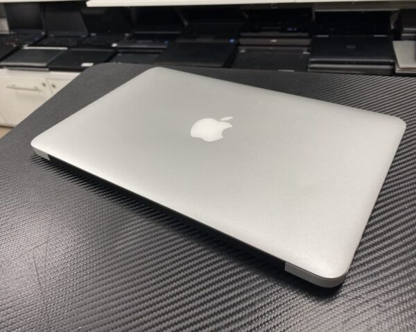 laptop macbook a1465