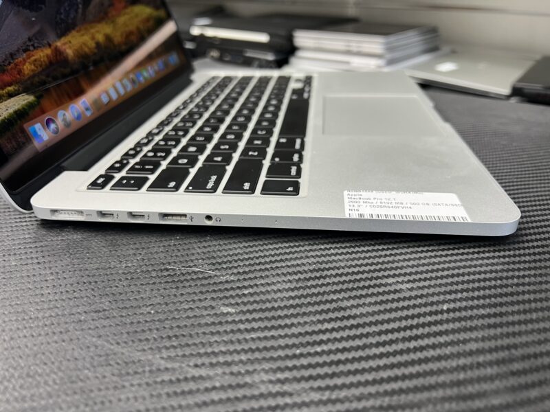 Apple Macbook A1502 EMC 2835